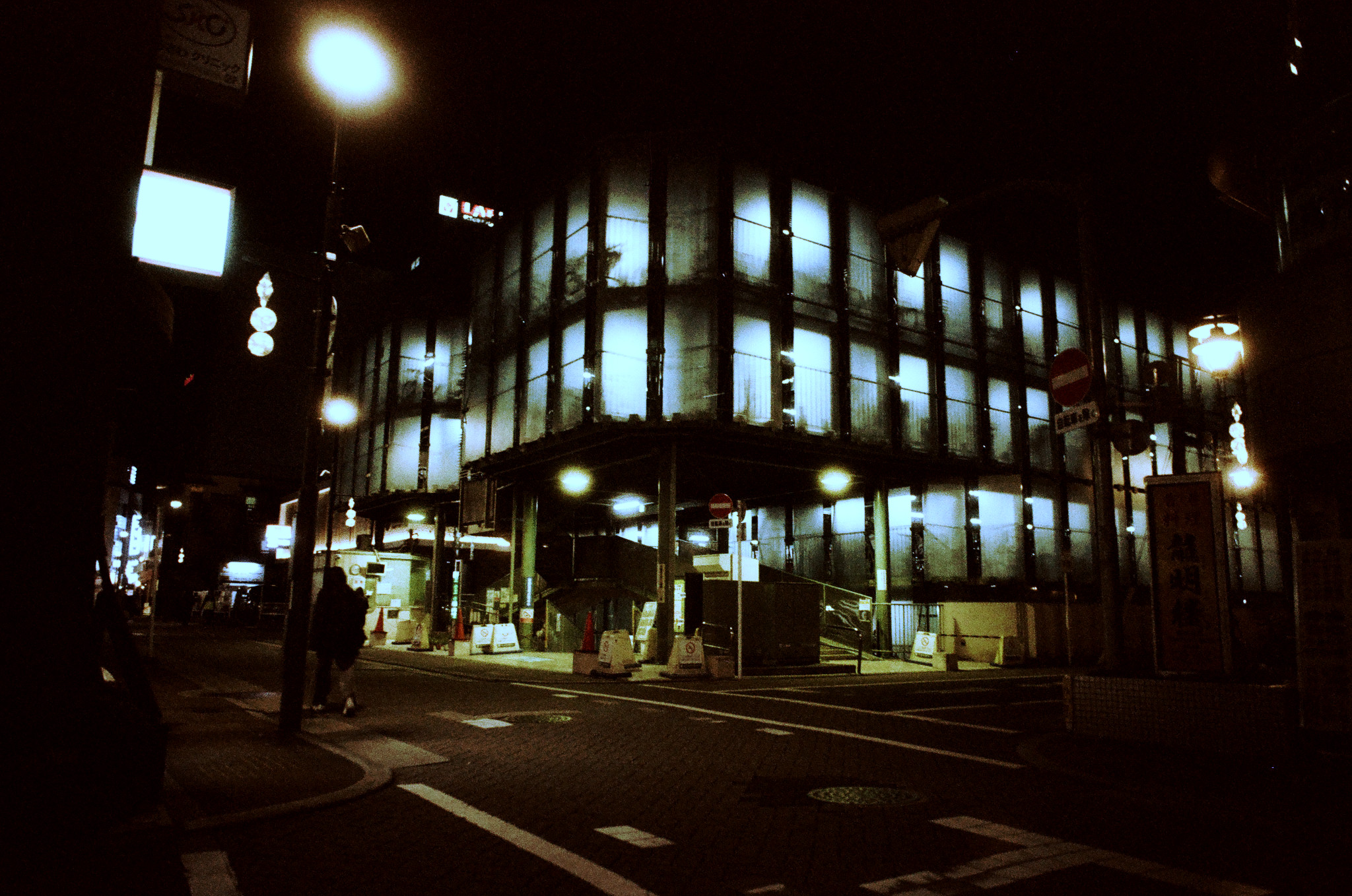 Sodium streetlight garage